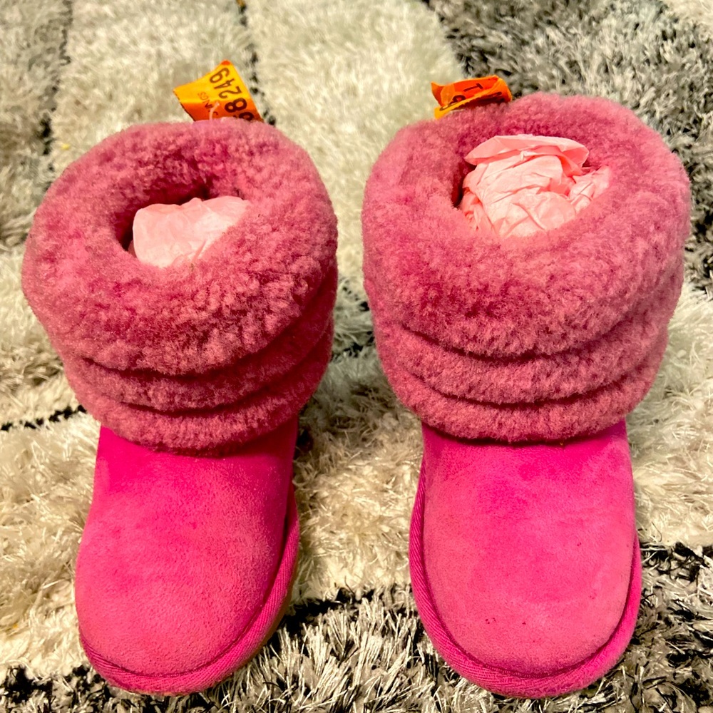 Sold - UGG Pink mini quilted boots
